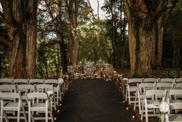 Isle of wedding in forrest