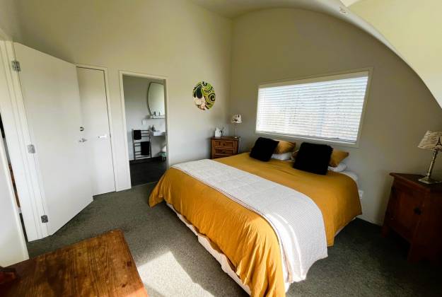 Boutique Lavender Hill Accommodation in Riverhead